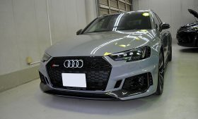 アウディ RS4　ガラスコーティング施工例足立区Ｆ様