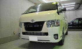 トヨタ ハイエース　ガラスコーティング施工例　日野市　Ｍ様