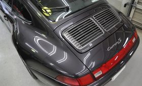 ポルシェ993カレラS　ガラスコーティング磨き施工例　港区　Y様