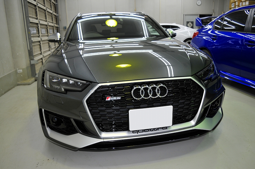 アウディ RS4アバント