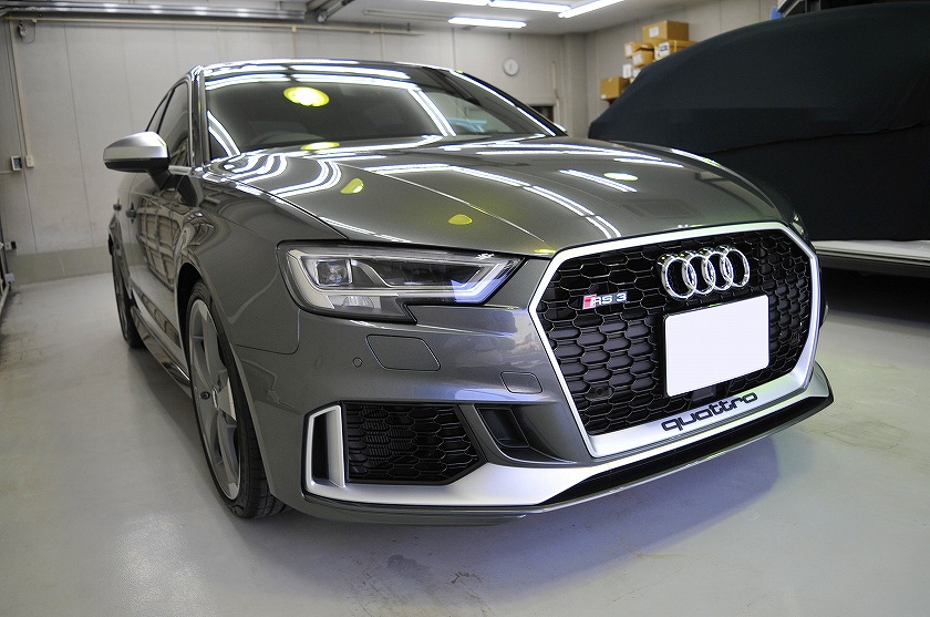 アウディ RS3