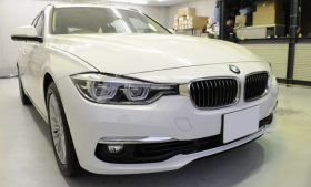 BMW318i