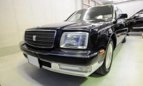 トヨタ　センチュリー