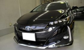トヨタ　プリウスPHV